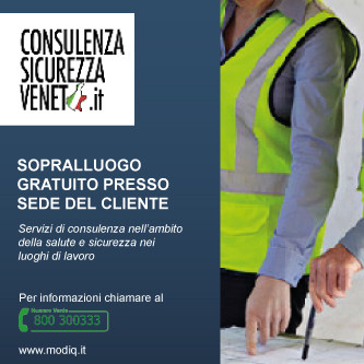 Tecnico della sicurezza con casco giallo e slogan “non lavorare con la testa tra le nuvole”, grafica informativa realizzata dallo staff tecnico della Società di Consulenza e Formazione MODI SRL per promuovere la prudenza e la corretta applicazione del D.Lgs. 81/08 nei luoghi di lavoro.
